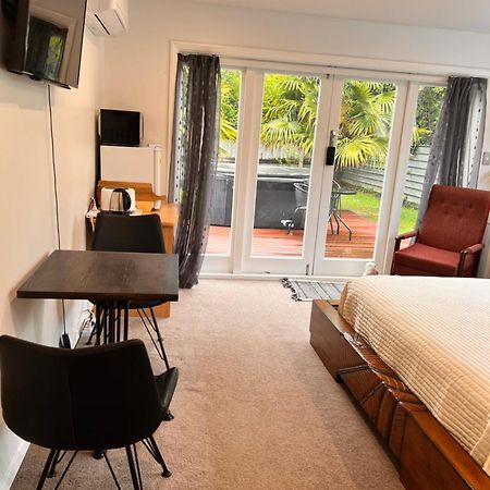 The Perfect Getaway For Two In A Large Suite Whanganui Εξωτερικό φωτογραφία